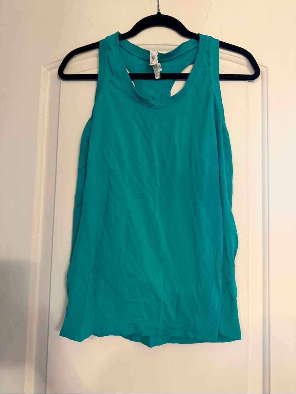 Athleta momentum tank
